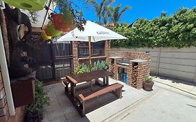 Ina Se Huisie In Blouberg Self Catering Apartment